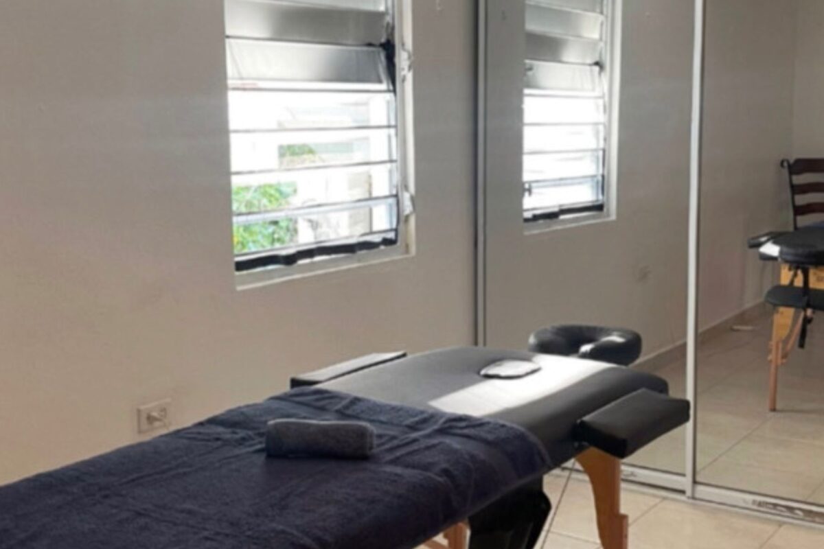 Space Stella and Peter Massage